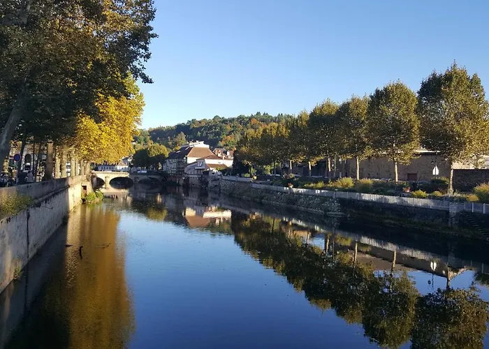 בית נופש Margouillat D'hote *